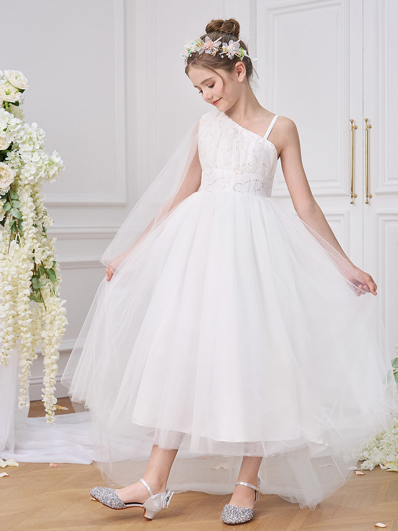 One-Shoulder Lolita Style Ball Gown Wedding Dress with Bow Decoration for Teens Girls Parties