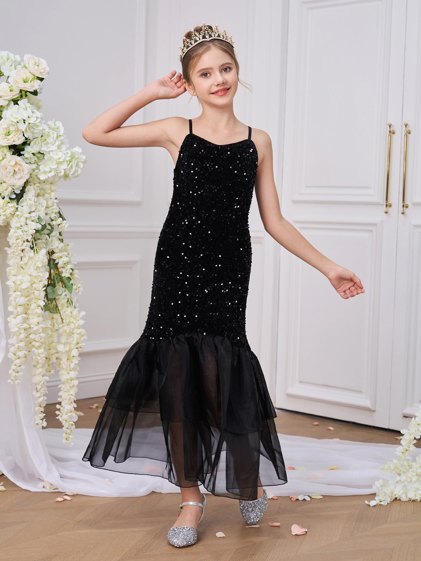 Girls Dresses and Fashionable Ruffle Skirts for  Graduation and Party Gown