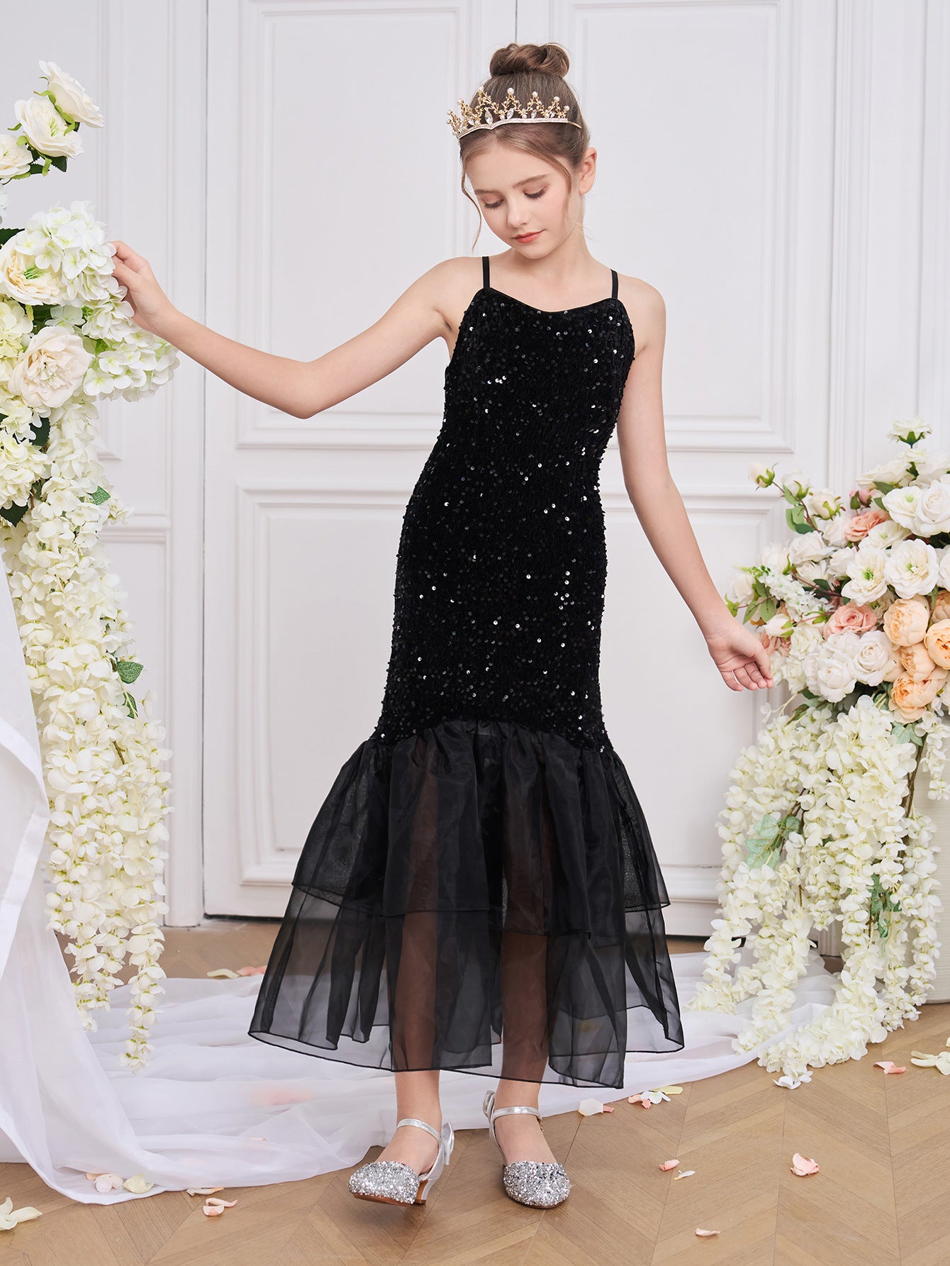 Girls Dresses and Fashionable Ruffle Skirts for  Graduation and Party Gown