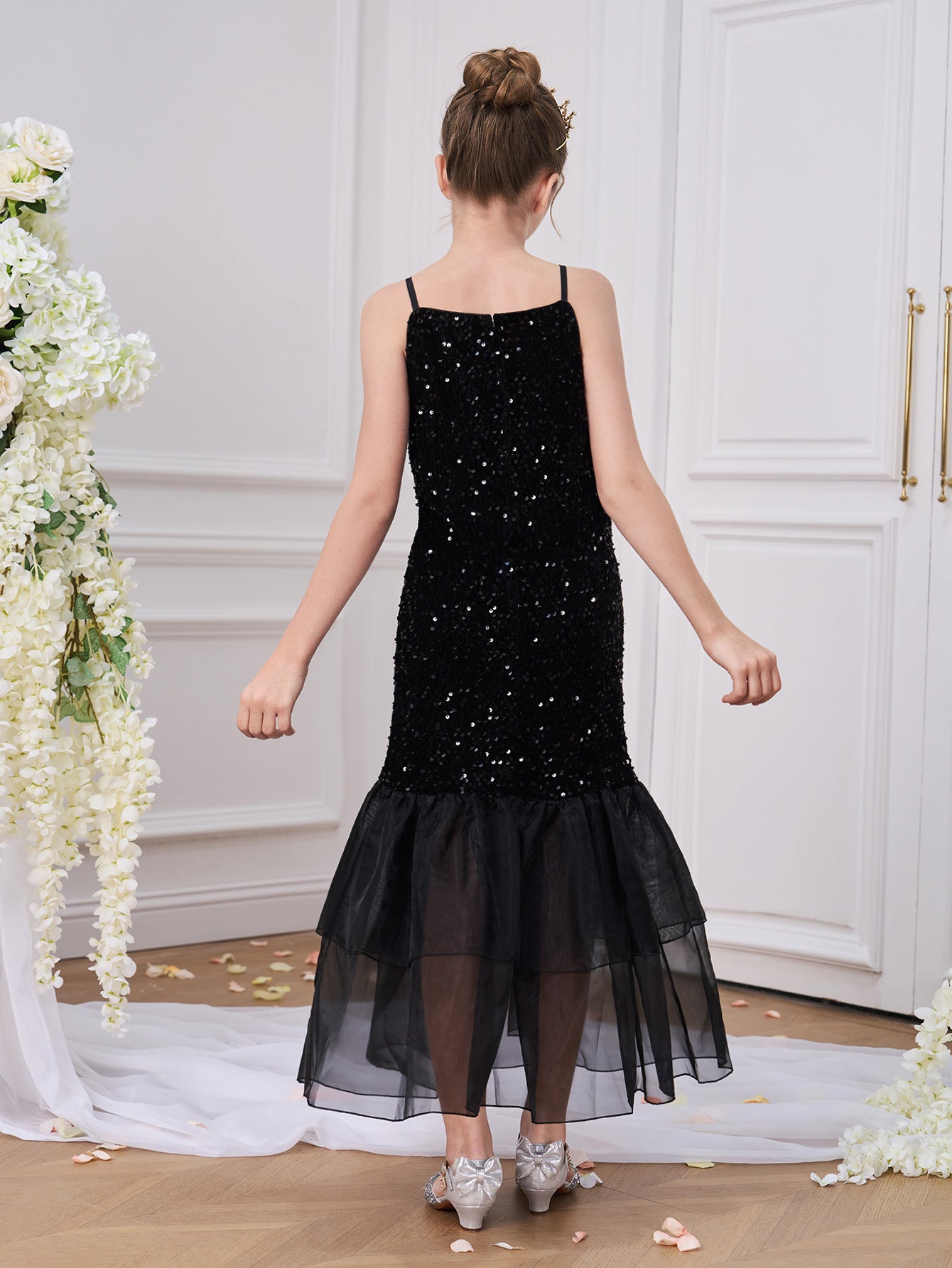 Girls Dresses and Fashionable Ruffle Skirts for  Graduation and Party Gown