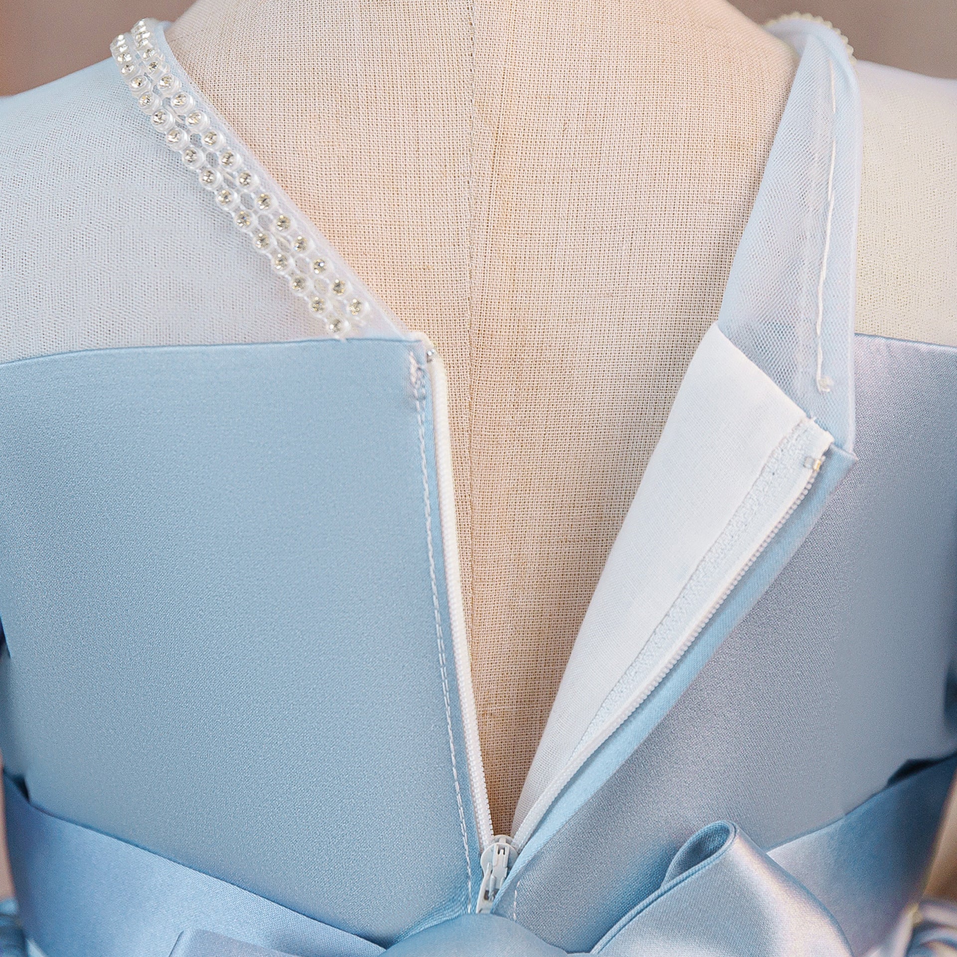 A-Line Solid Short Sleeve with O-Neck and Bow Decoration for Summer Teen Girls Party Blue Dress